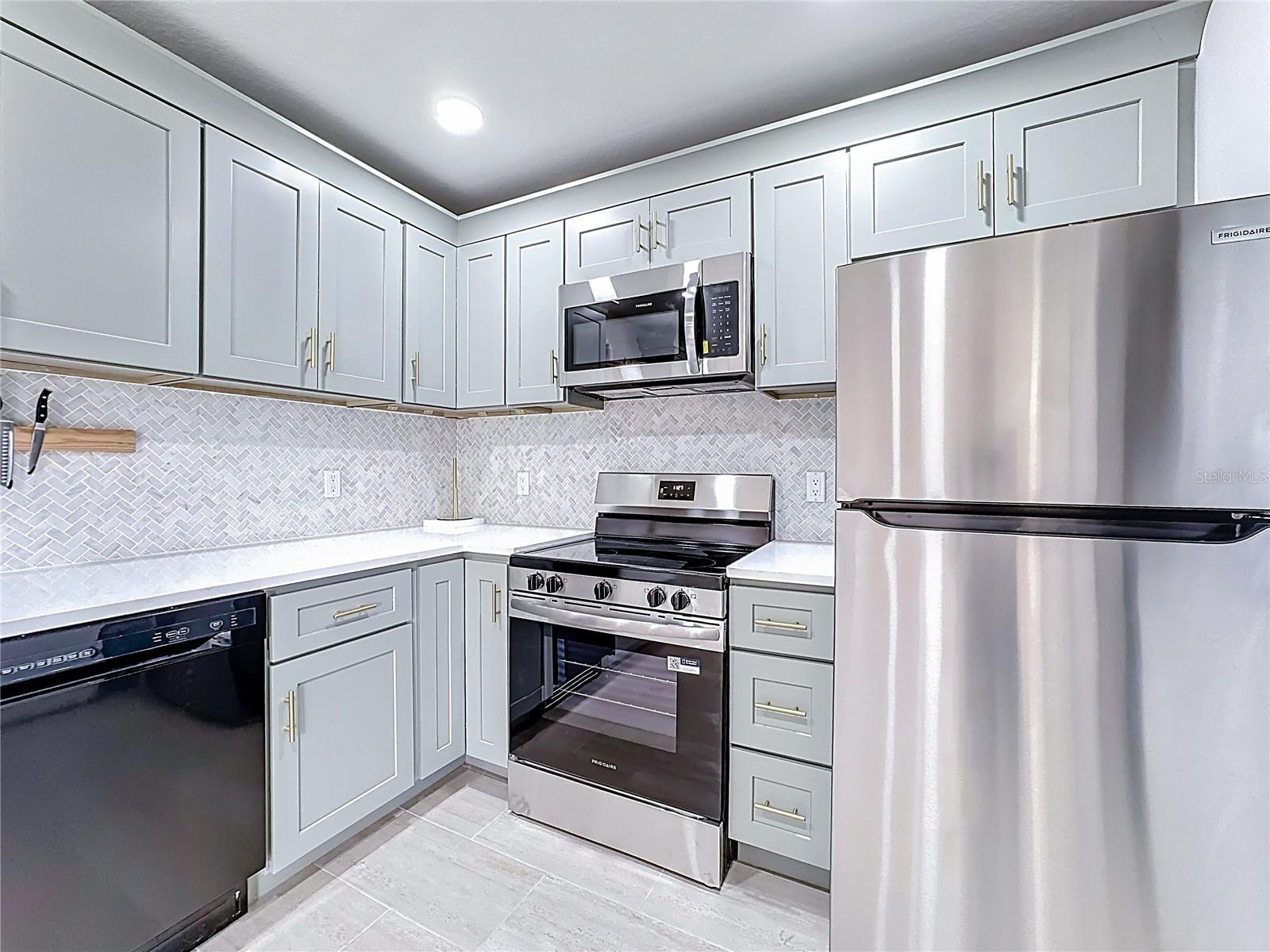 WINDTREE GARDENS CONDO PH 04 - Residential