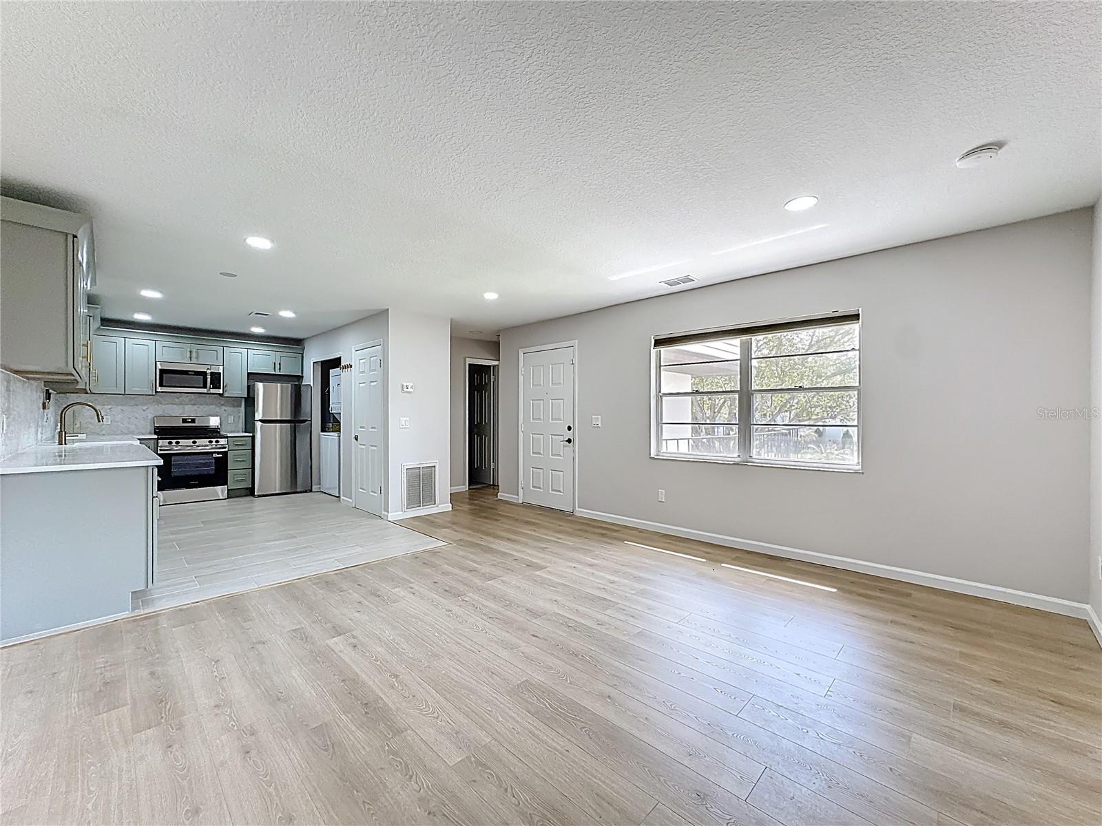 WINDTREE GARDENS CONDO PH 04 - Residential