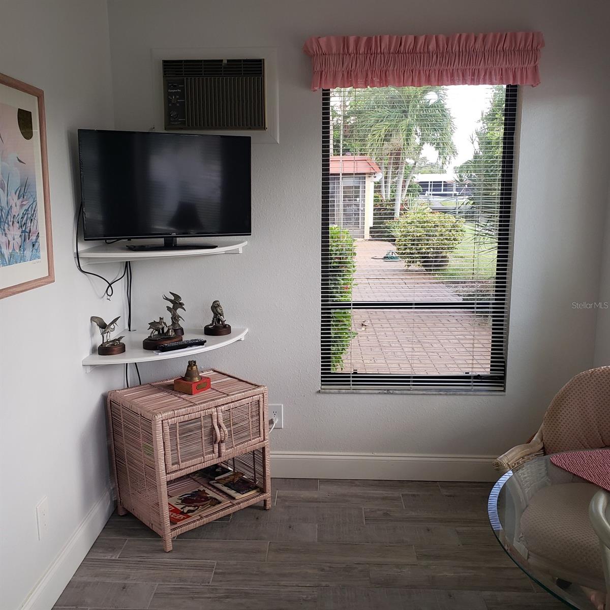 PALMA SOLA HARBOUR SEC 1 - Residential Lease