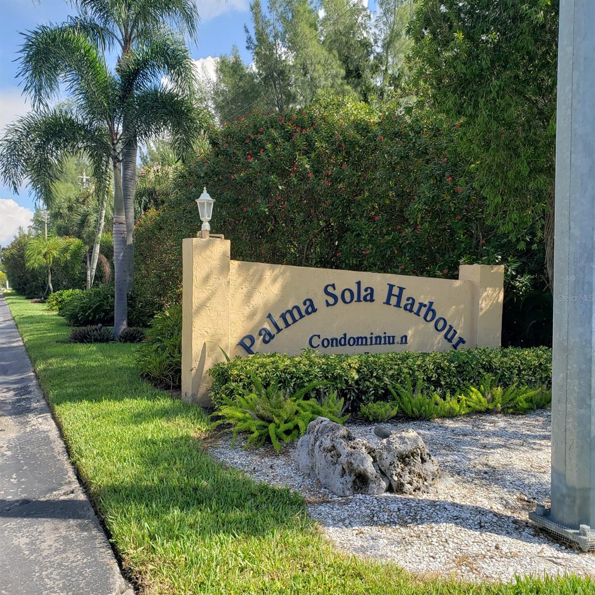 PALMA SOLA HARBOUR SEC 1 - Residential Lease