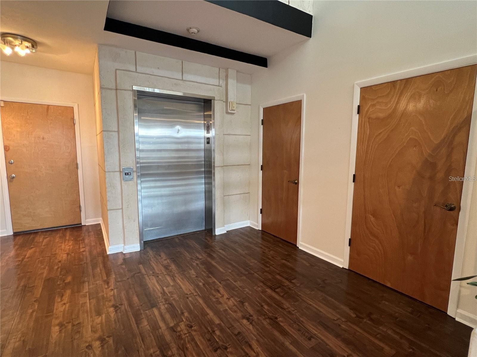 101 PALM HARBOR PARKWAY A404