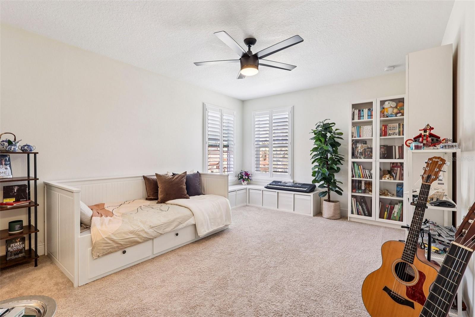 BELLALAGO PH 7L - Residential