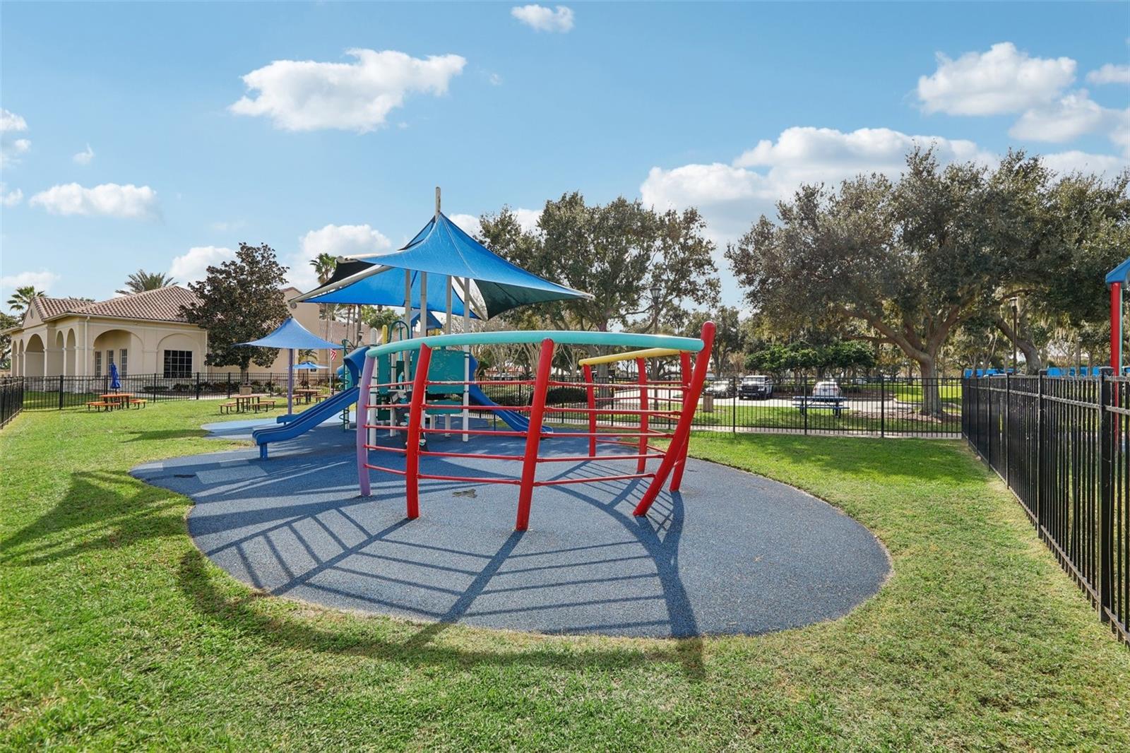 BELLALAGO PH 7L - Residential