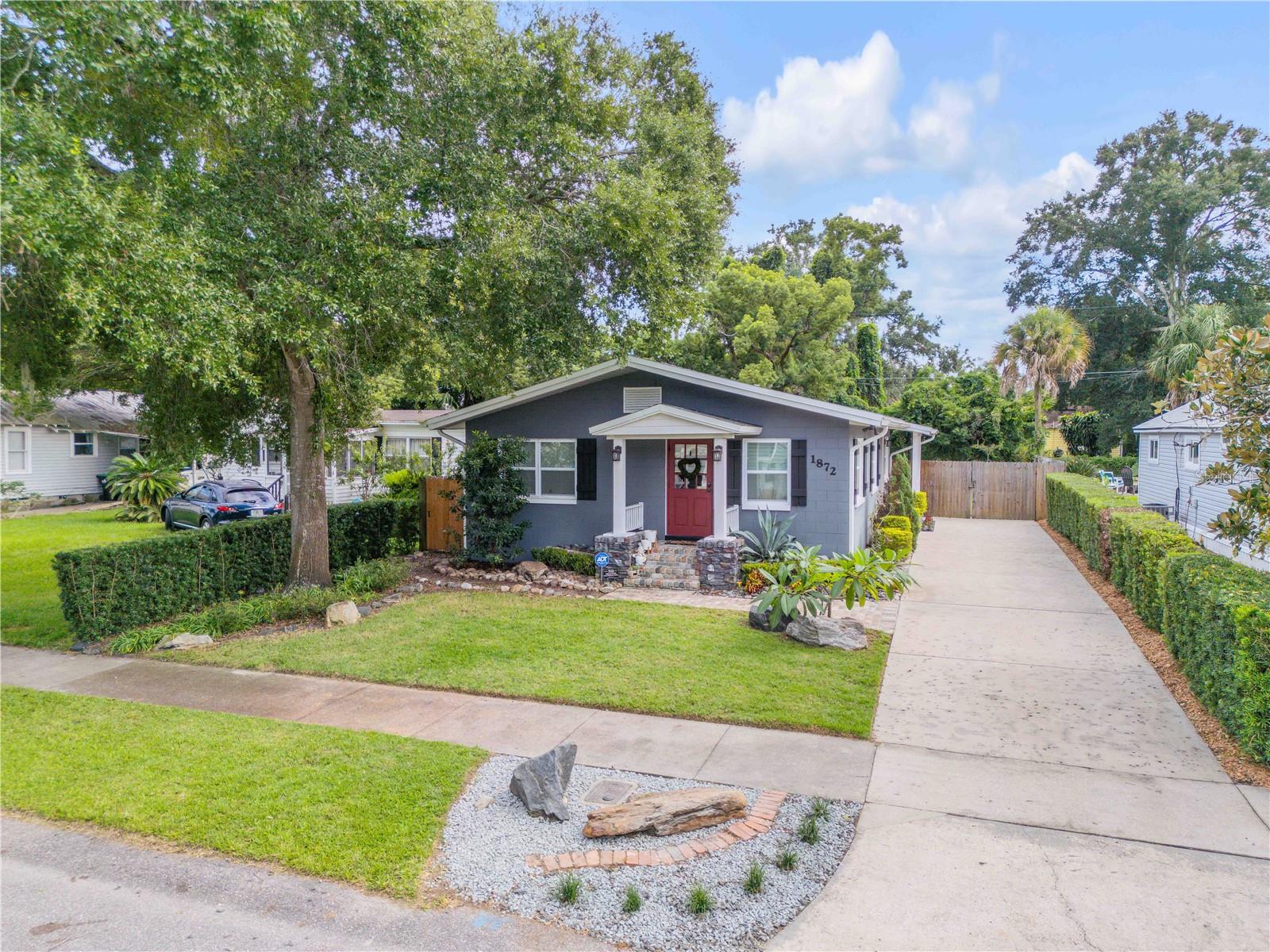 LAKE KILLARNEY - Residential