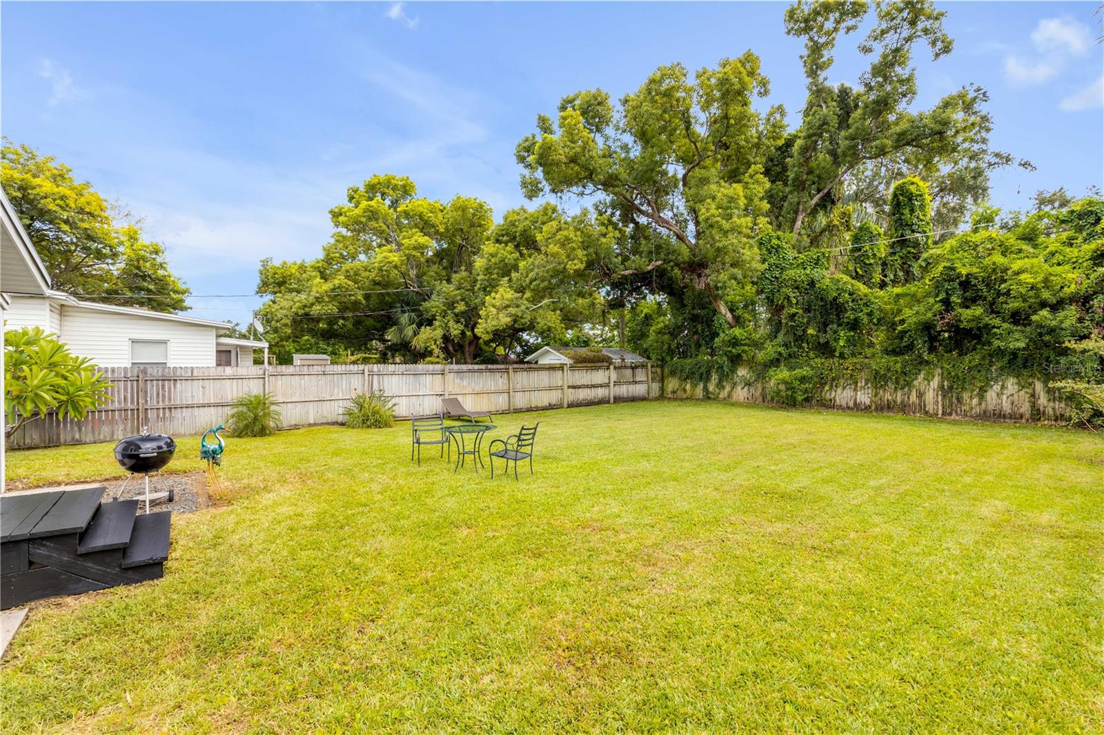 LAKE KILLARNEY - Residential
