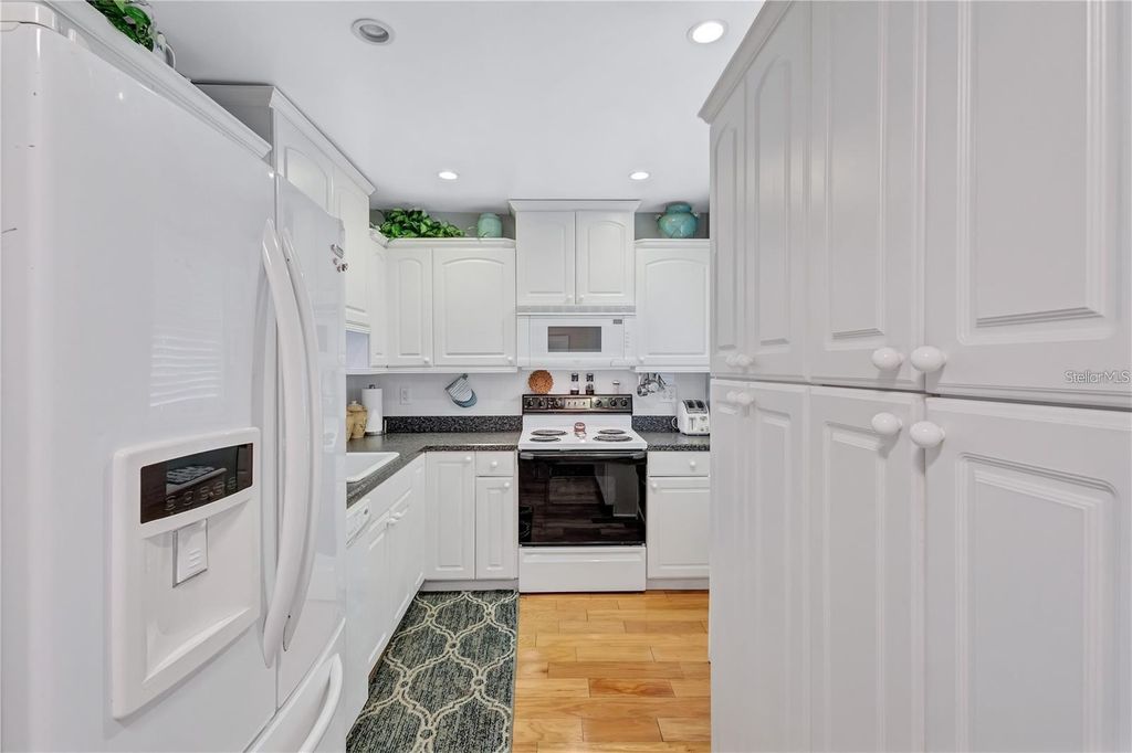 Photo of 19029 Us Highway 19 N #7-28, Clearwater, FL 33764 (MLS # TB8420351)