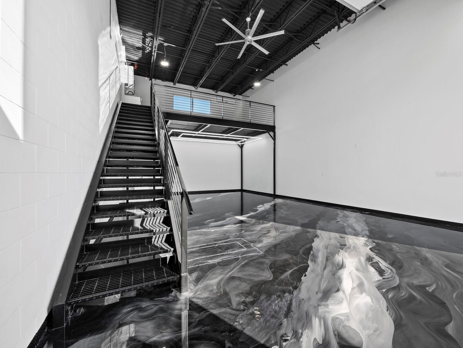 CAR BANK SRQ - Residential Lease