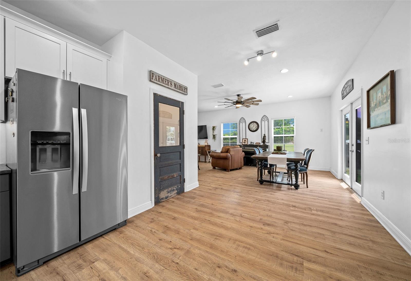 OAK RIDGE CROSSING - Residential