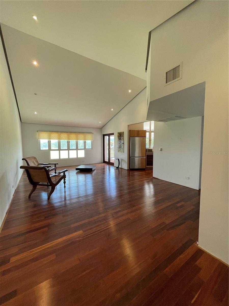 6000 BLVD. RIO MAR 41B