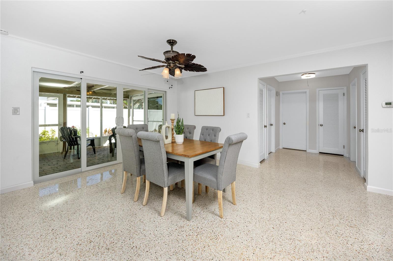 ST PETERSBURG BEACH NORTH UNIT 8 - Residential