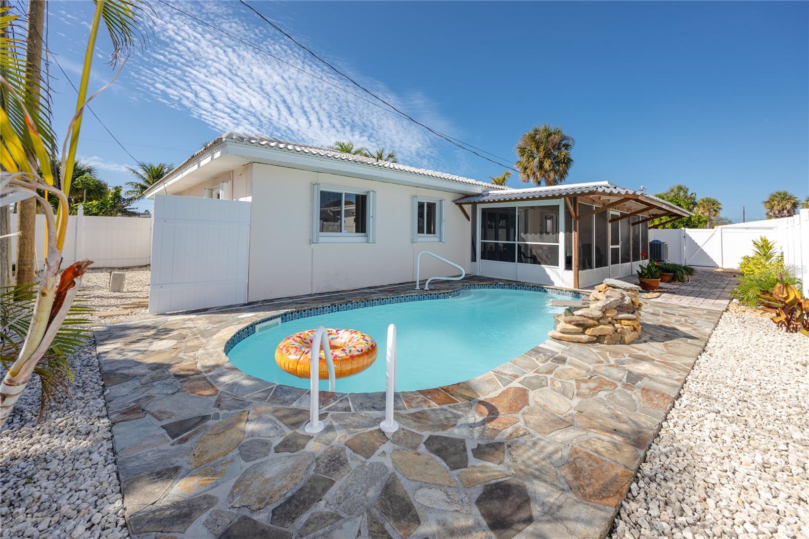 ST PETERSBURG BEACH NORTH UNIT 8 - Residential