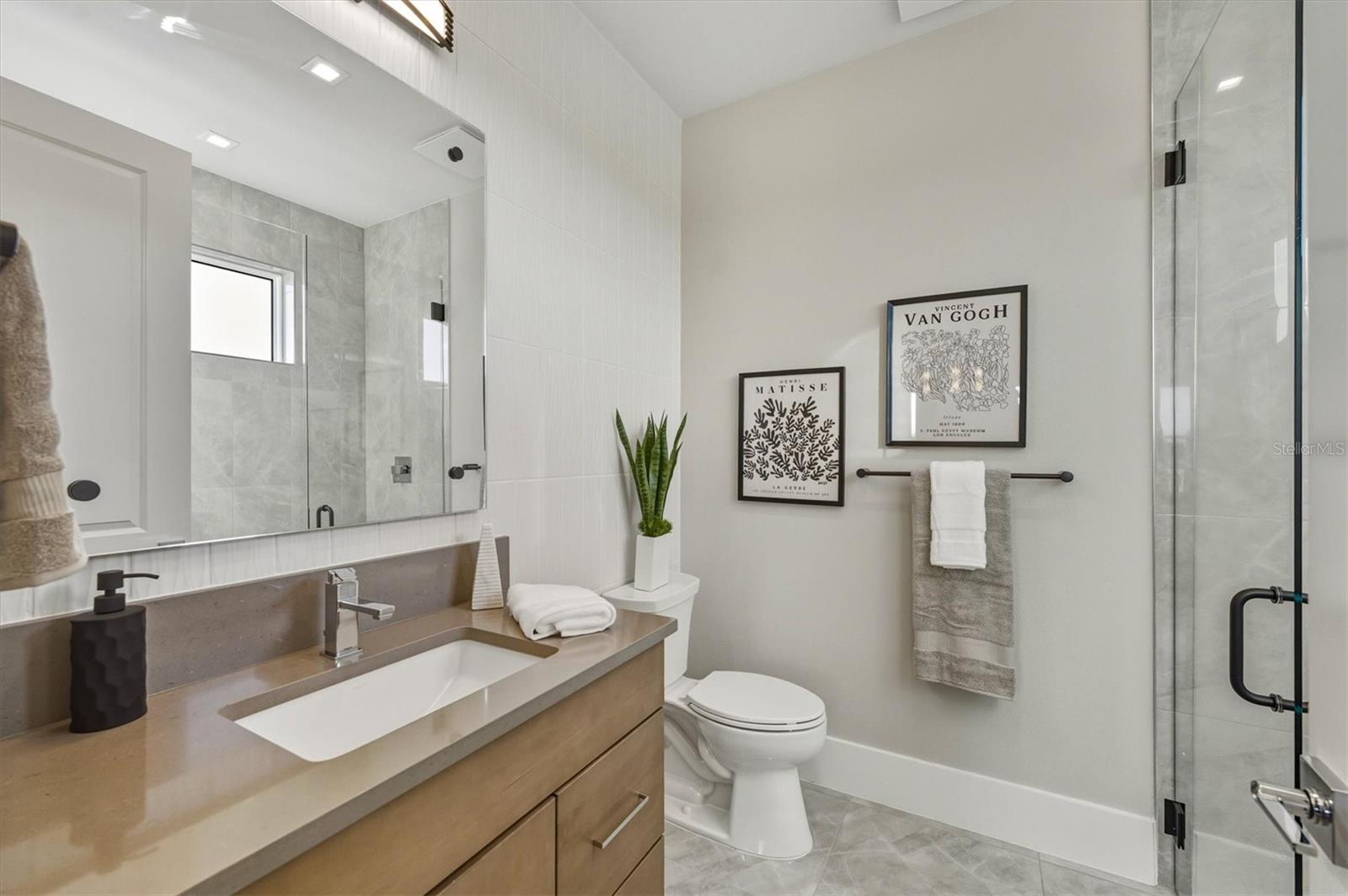 LEGENDS BAY - Residential