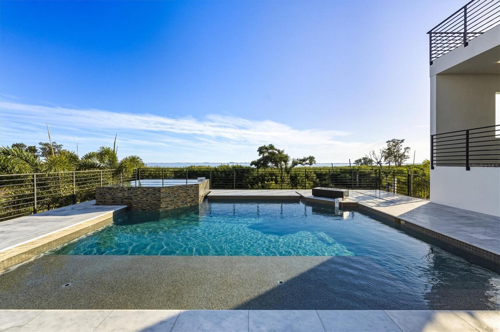 LEGENDS BAY - Residential