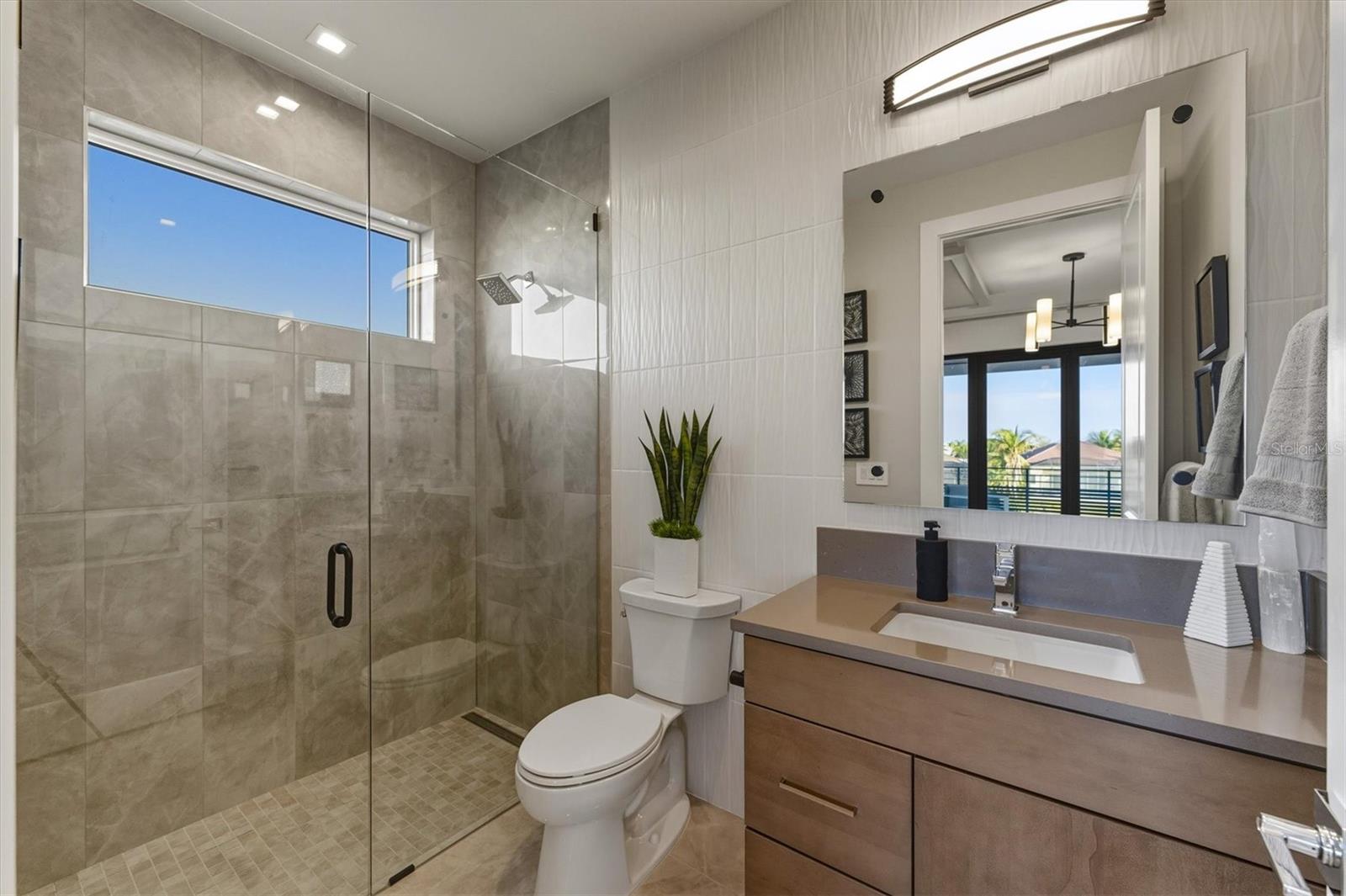 LEGENDS BAY - Residential