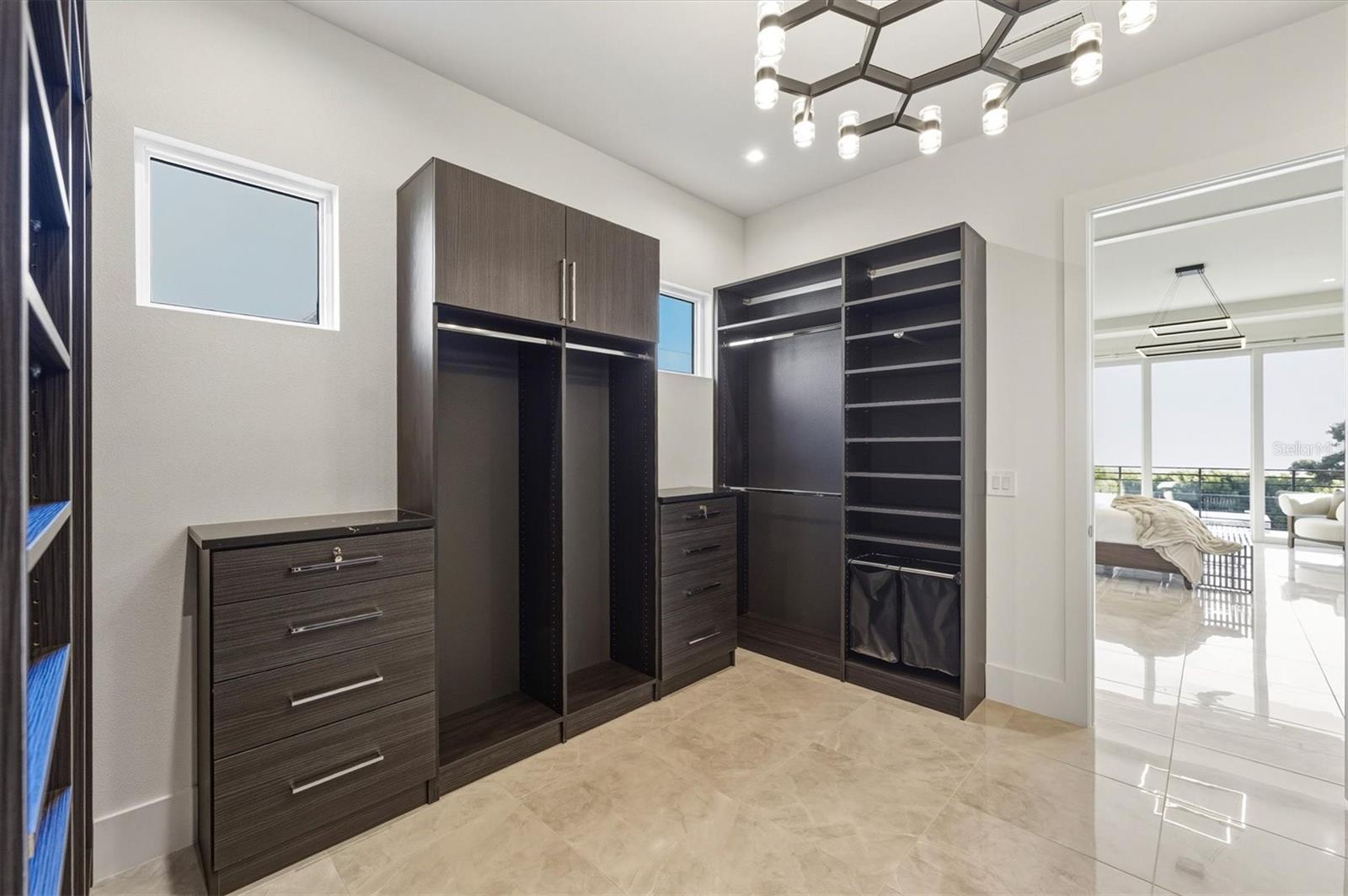 LEGENDS BAY - Residential