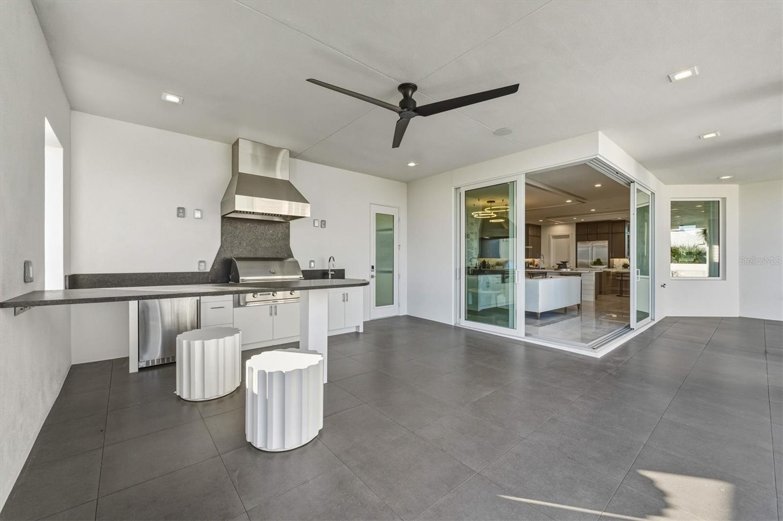 LEGENDS BAY - Residential