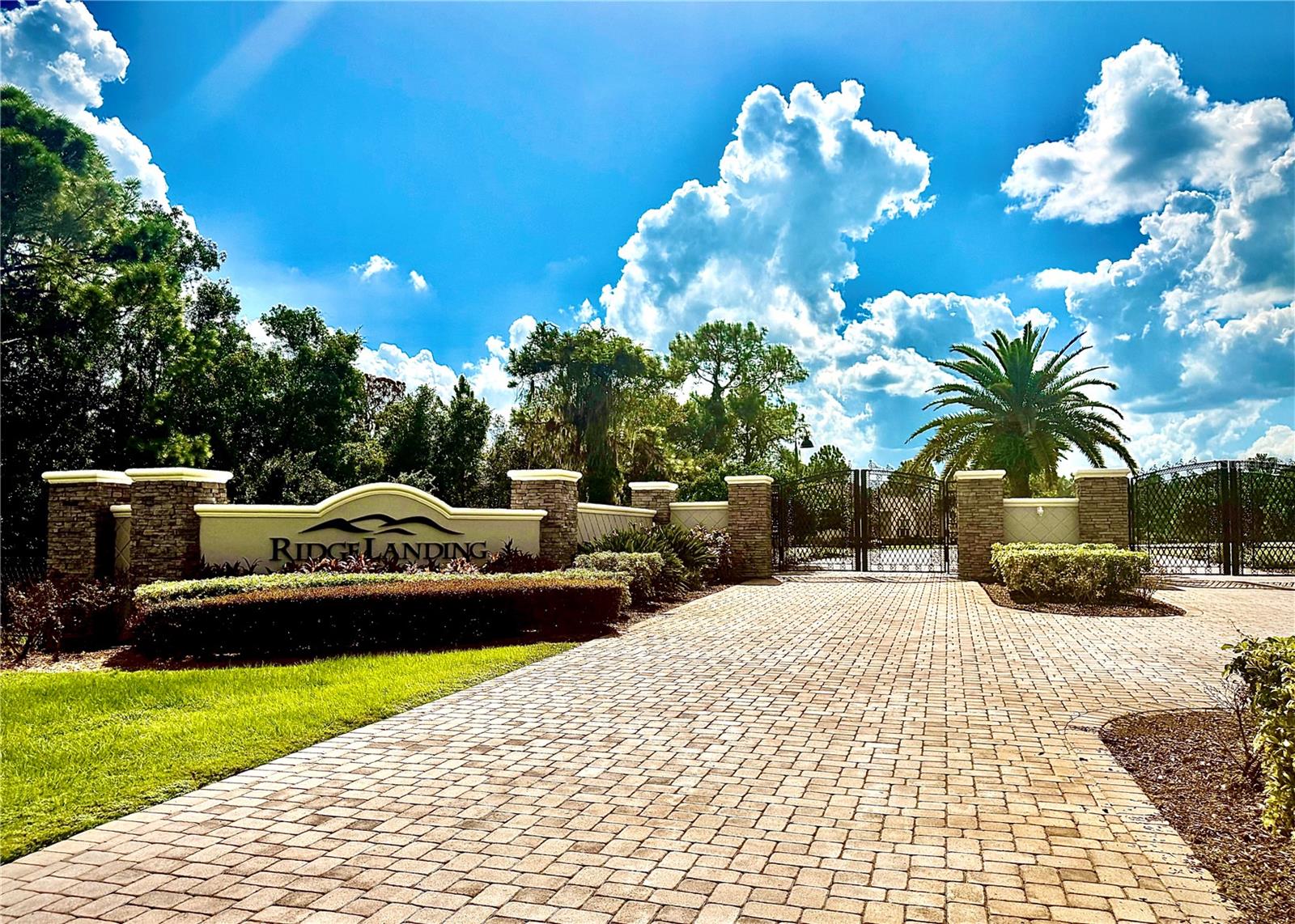 RIDGE LANDING - Land