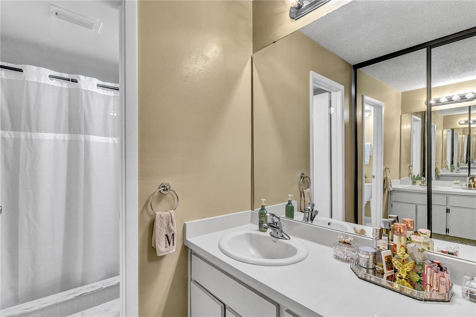ESCONDIDO SEC 7 - Residential