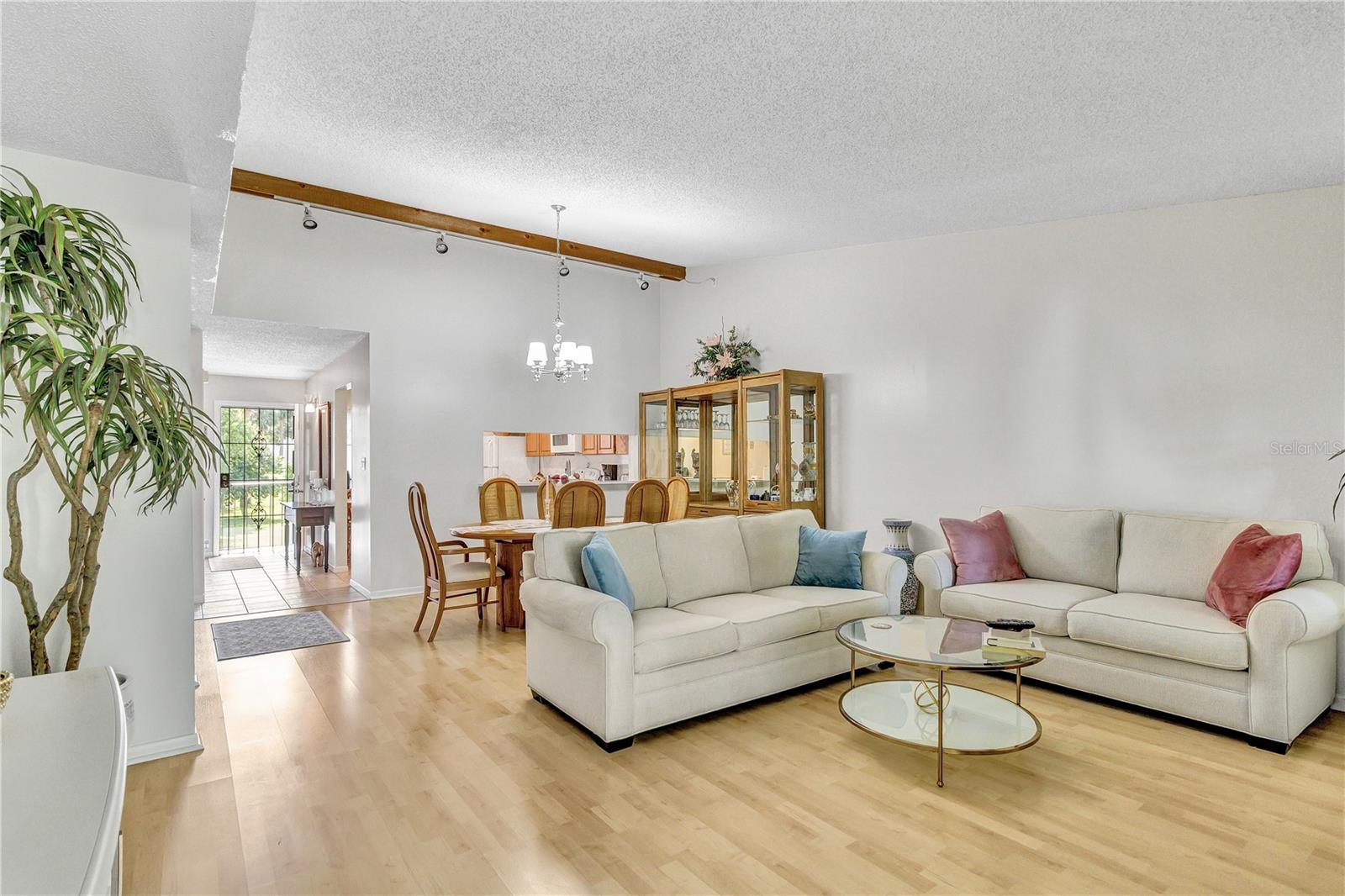 ESCONDIDO SEC 7 - Residential