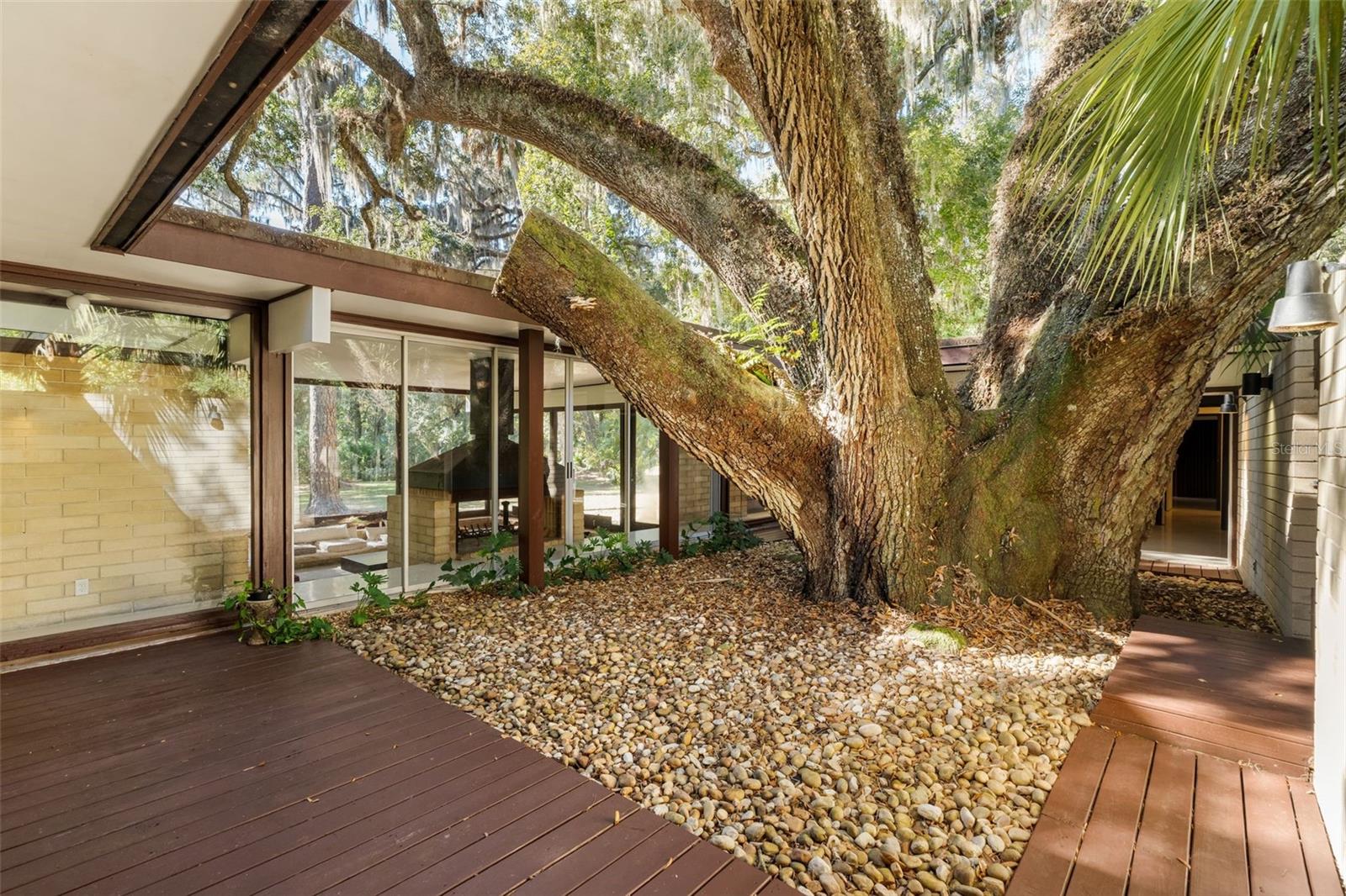 MAGNOLIA ESTATES - Residential