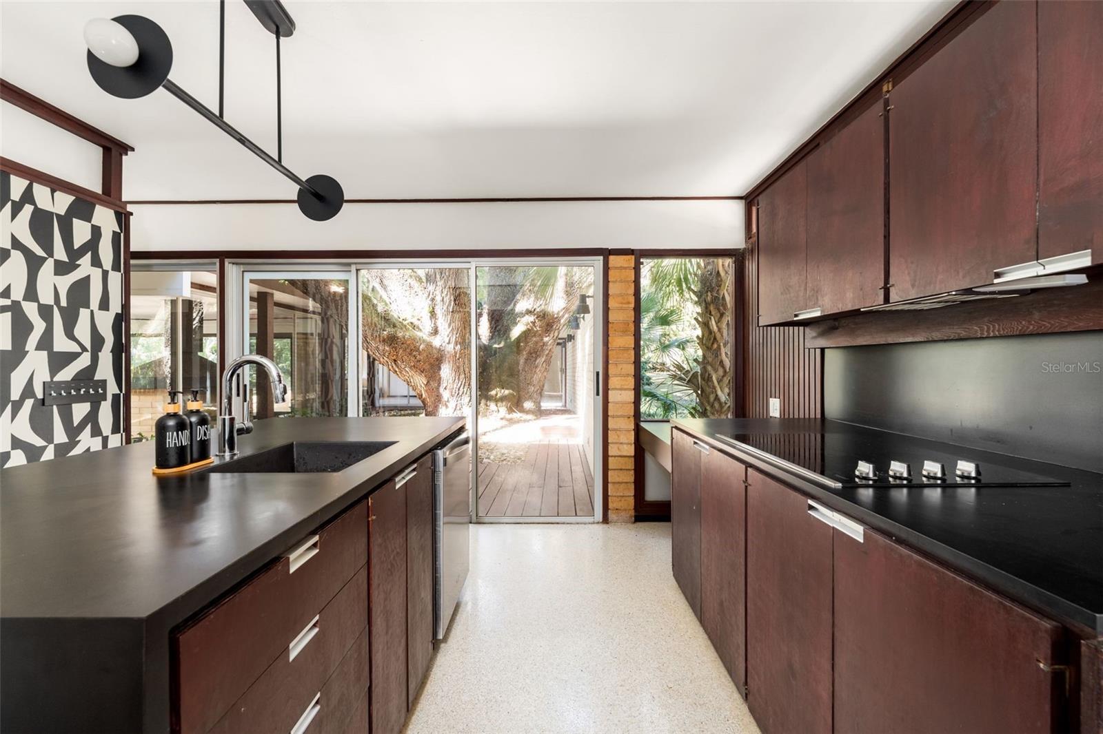 MAGNOLIA ESTATES - Residential