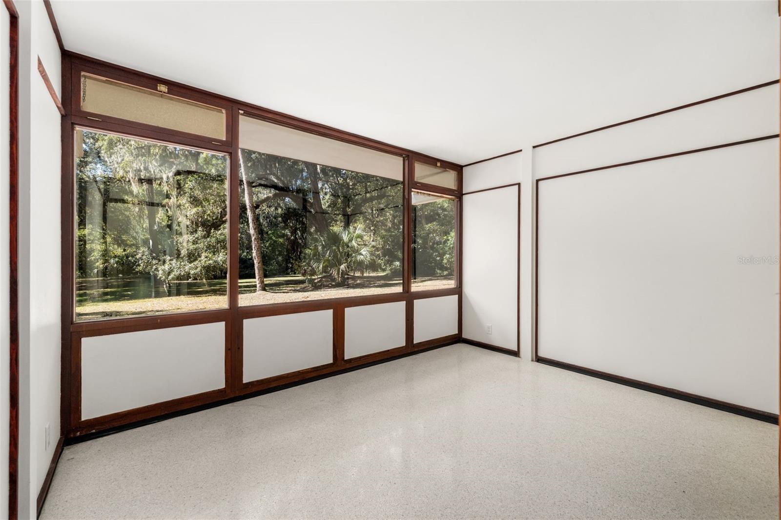 MAGNOLIA ESTATES - Residential