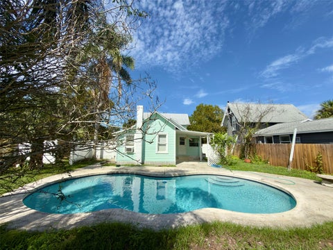Photo of 21 S Mary Street, Eustis, FL 32726 (MLS # O6439644)