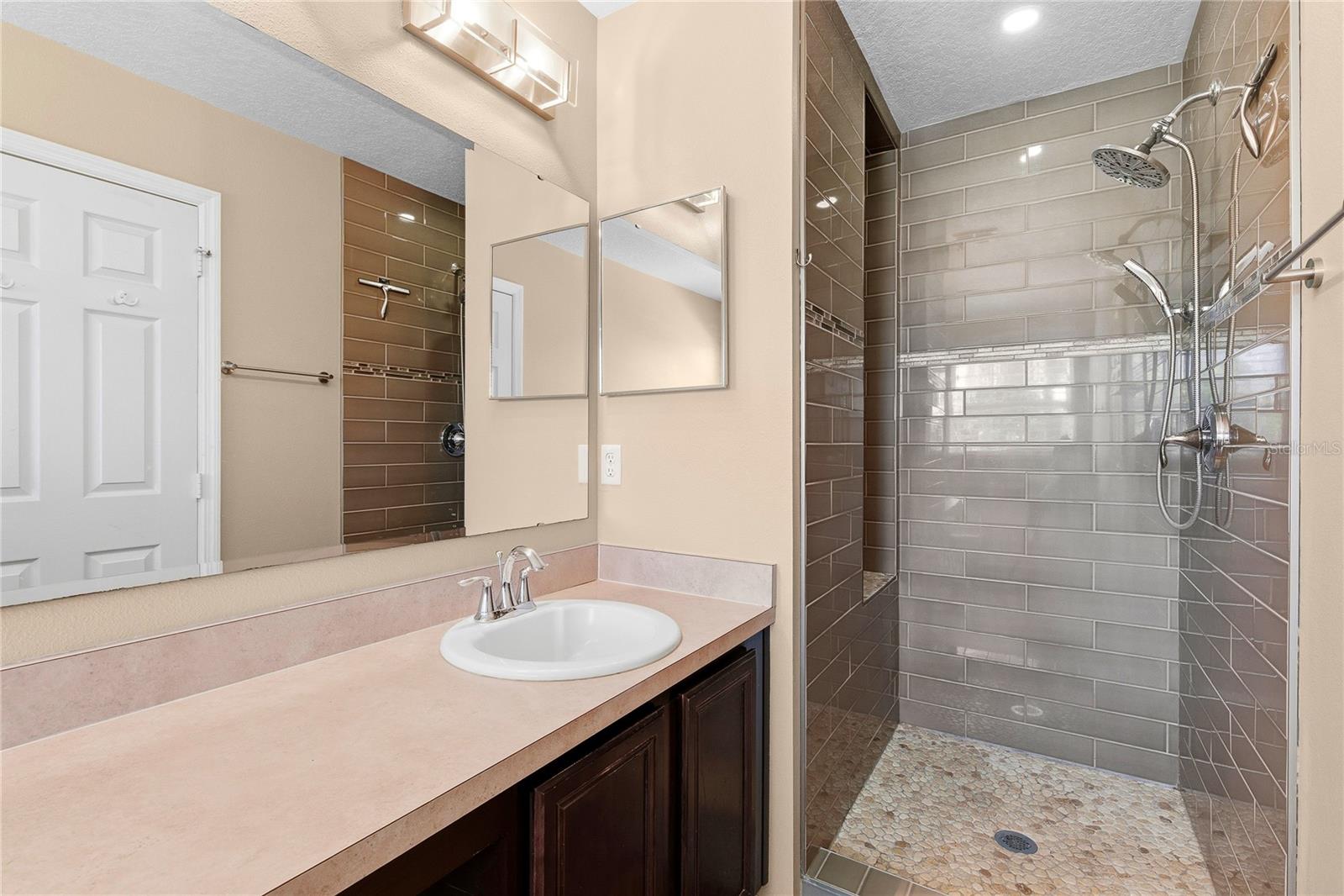 LANDINGS AT SUGAR MILL - Residential