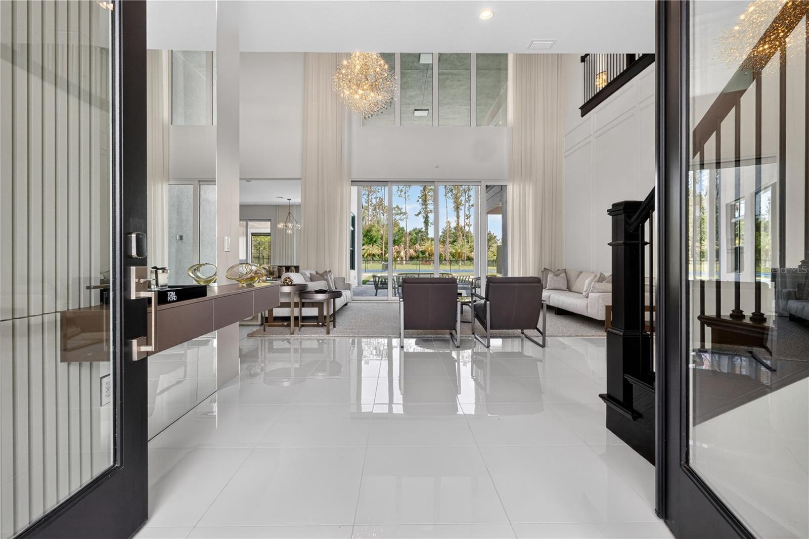 16044 PENDIO DRIVE