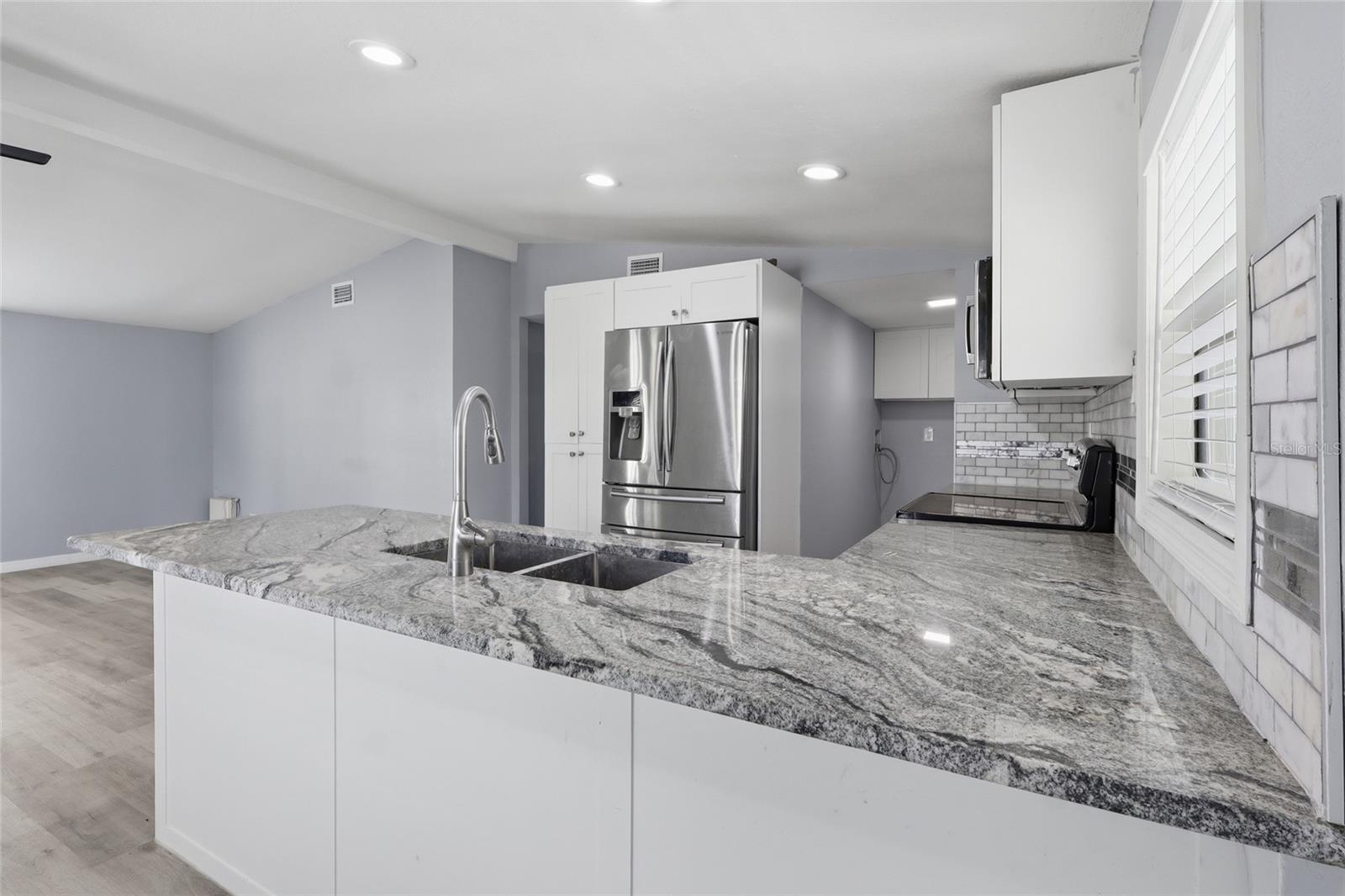 SANDALWOOD MOBILE HOME - Residential