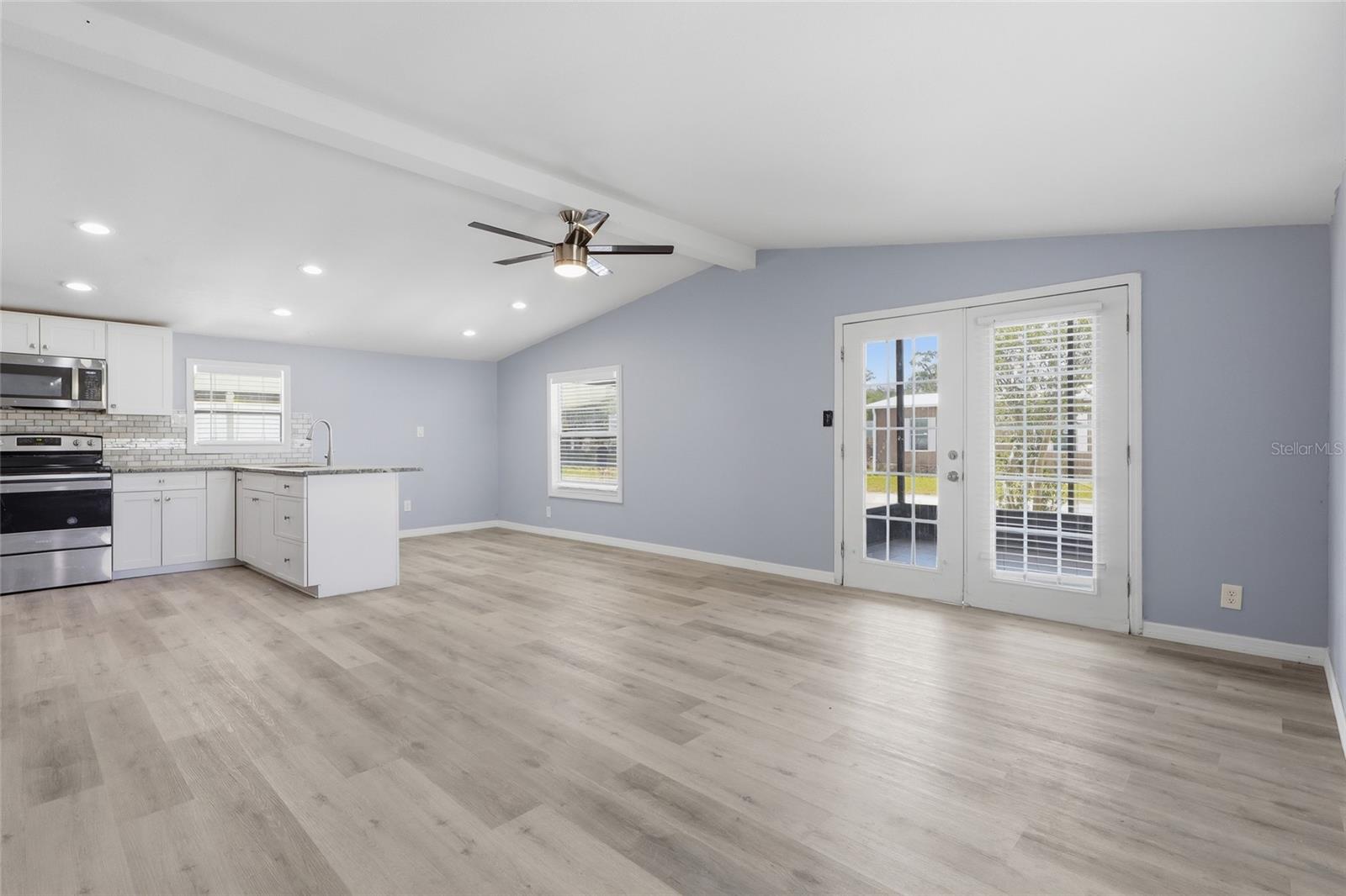 SANDALWOOD MOBILE HOME - Residential