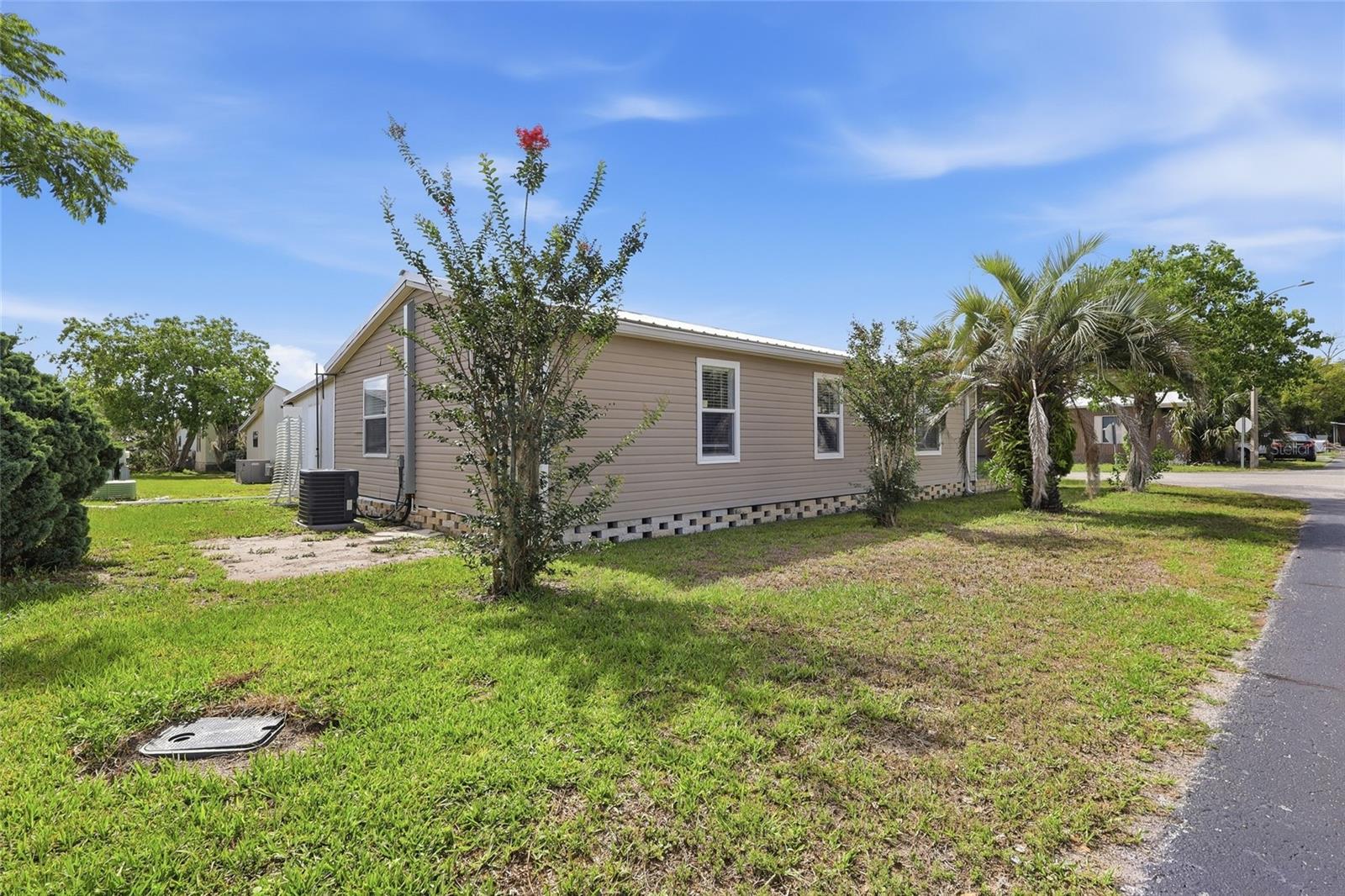 SANDALWOOD MOBILE HOME - Residential
