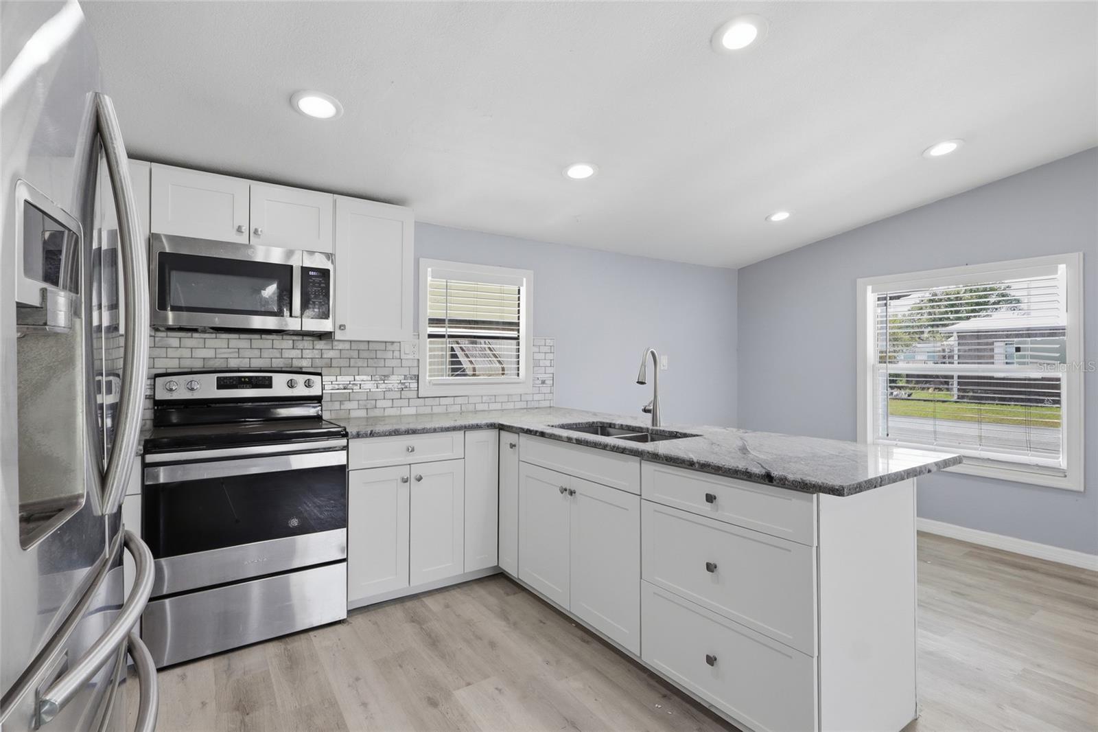 SANDALWOOD MOBILE HOME - Residential