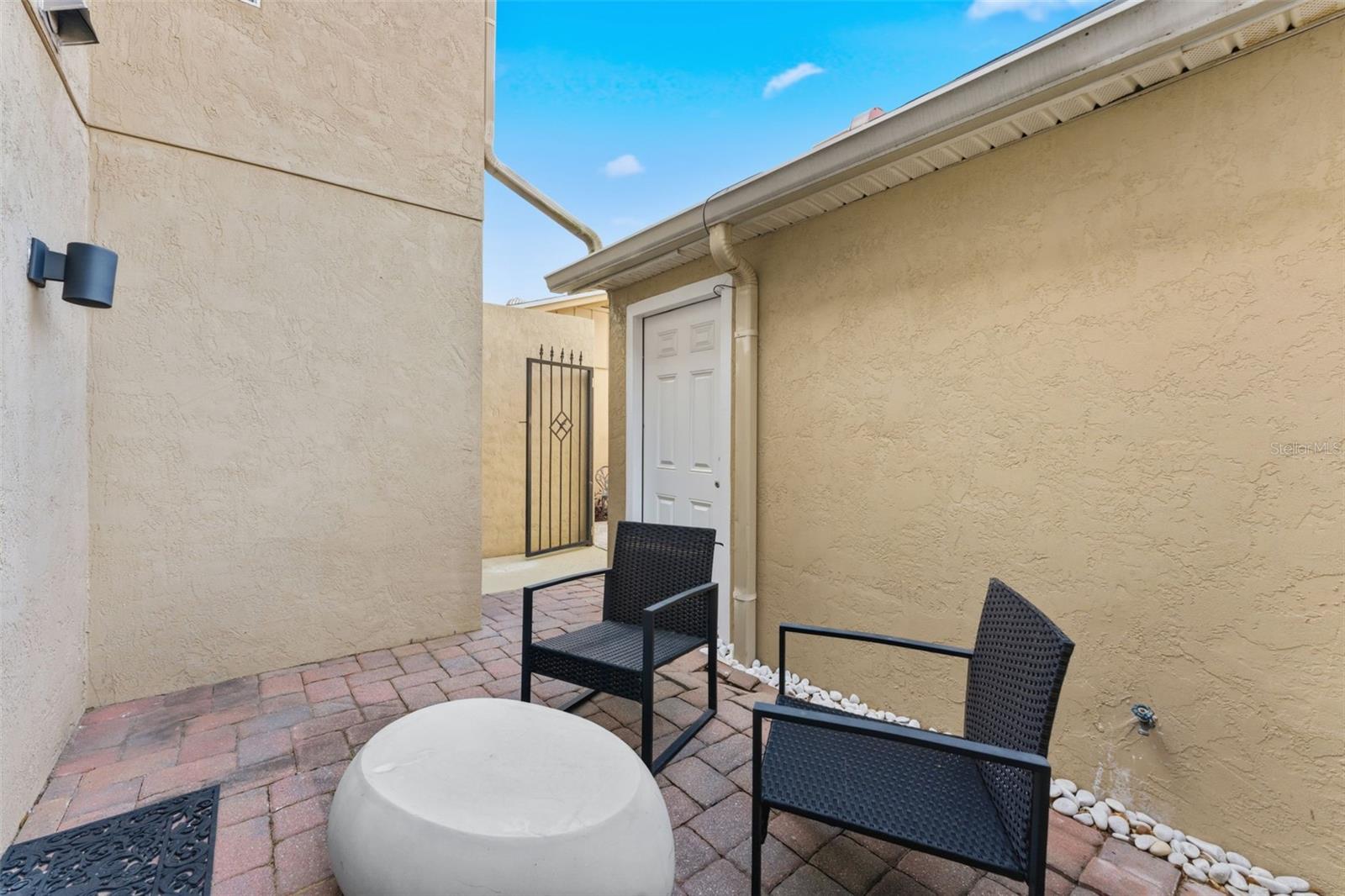 DAVIS ISLANDS PB10 PG52 TO 57 - Residential