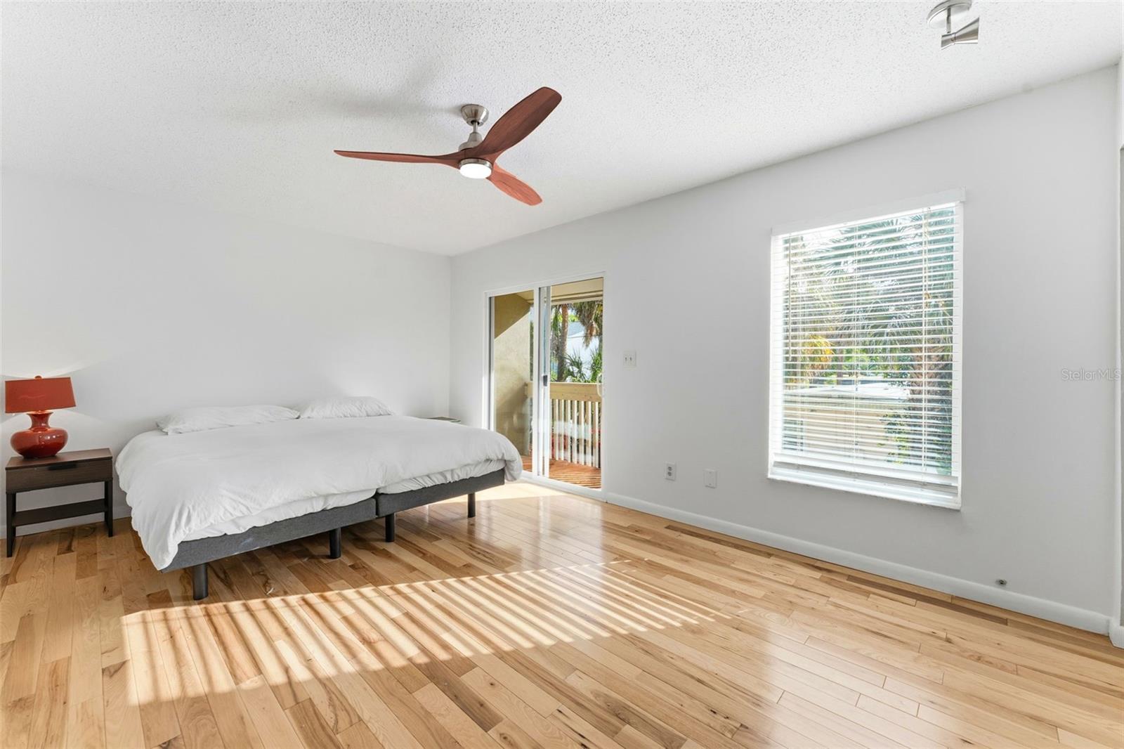 DAVIS ISLANDS PB10 PG52 TO 57 - Residential