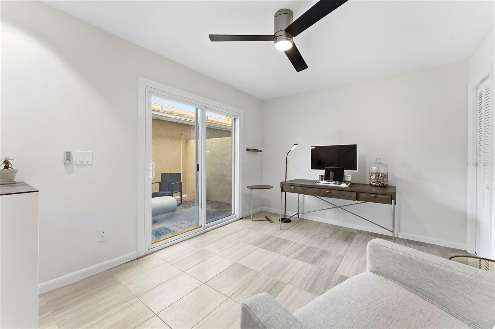 DAVIS ISLANDS PB10 PG52 TO 57 - Residential