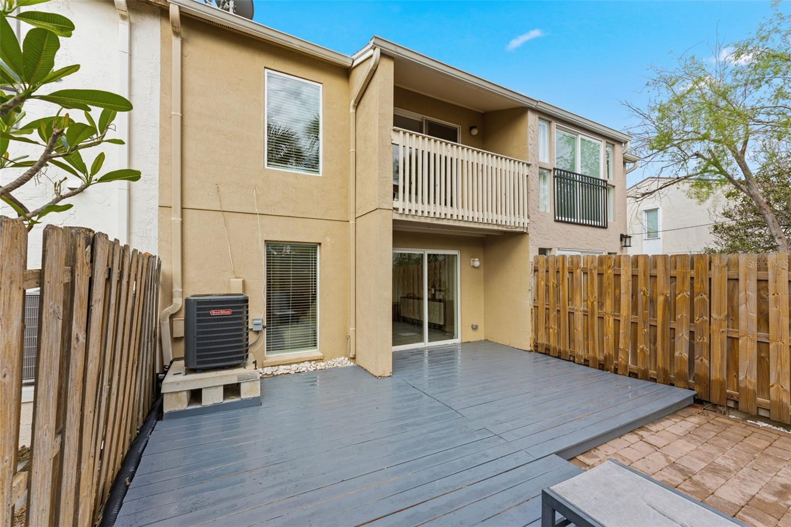 DAVIS ISLANDS PB10 PG52 TO 57 - Residential