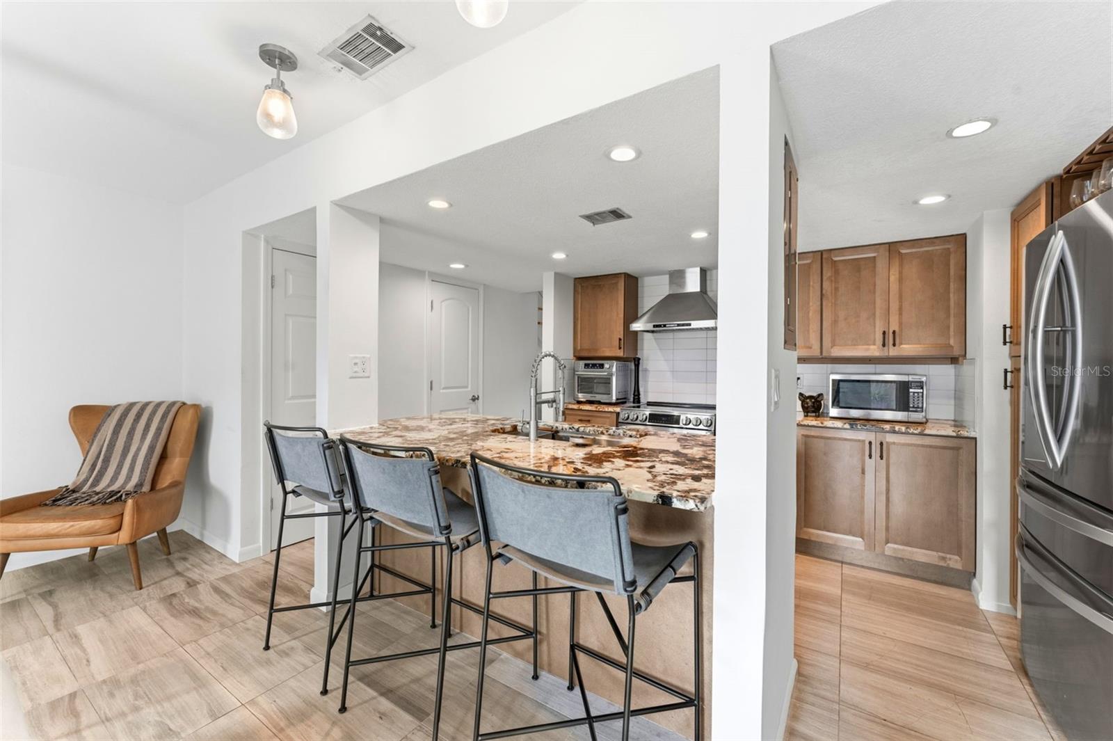 DAVIS ISLANDS PB10 PG52 TO 57 - Residential