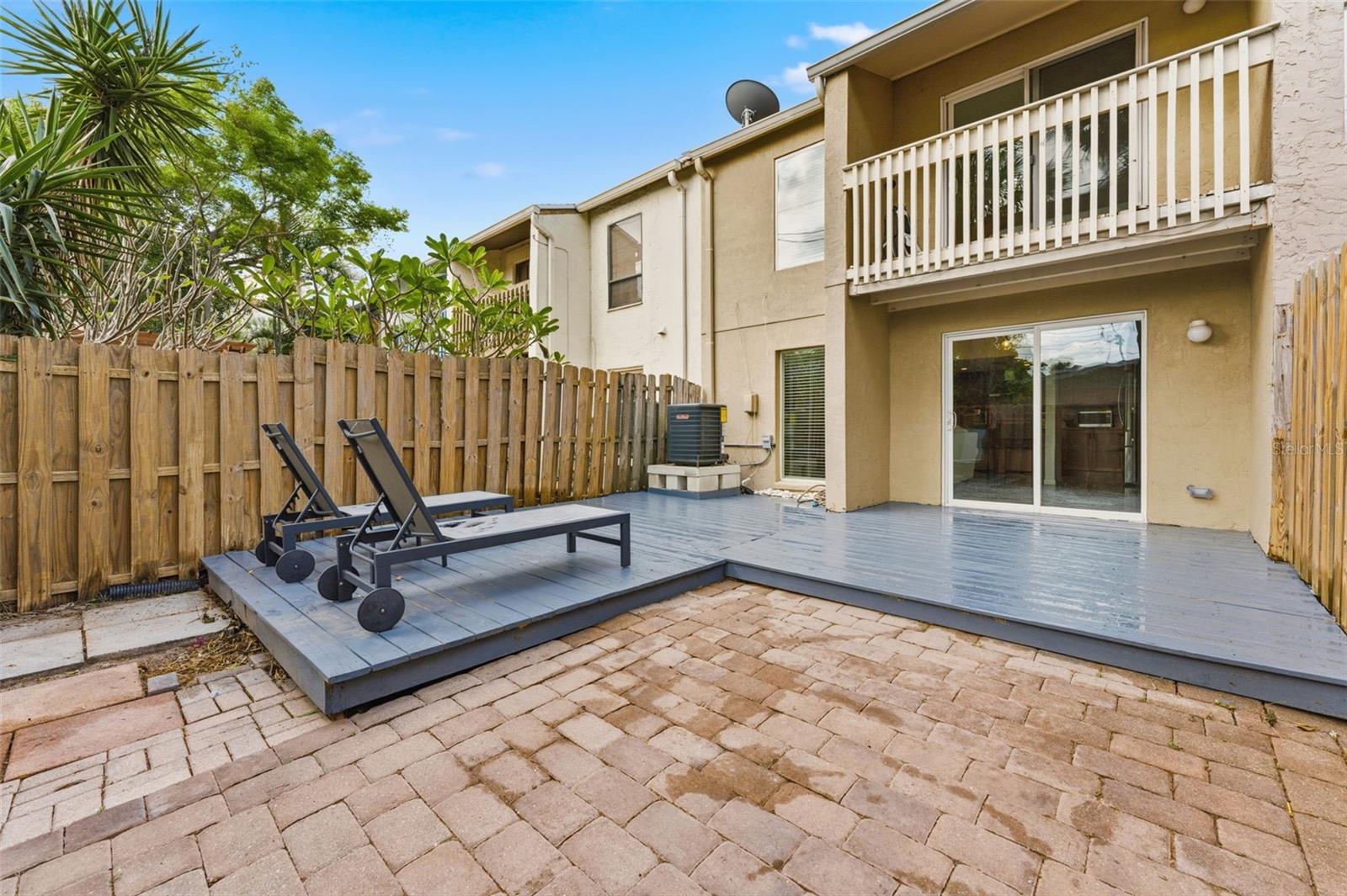 DAVIS ISLANDS PB10 PG52 TO 57 - Residential