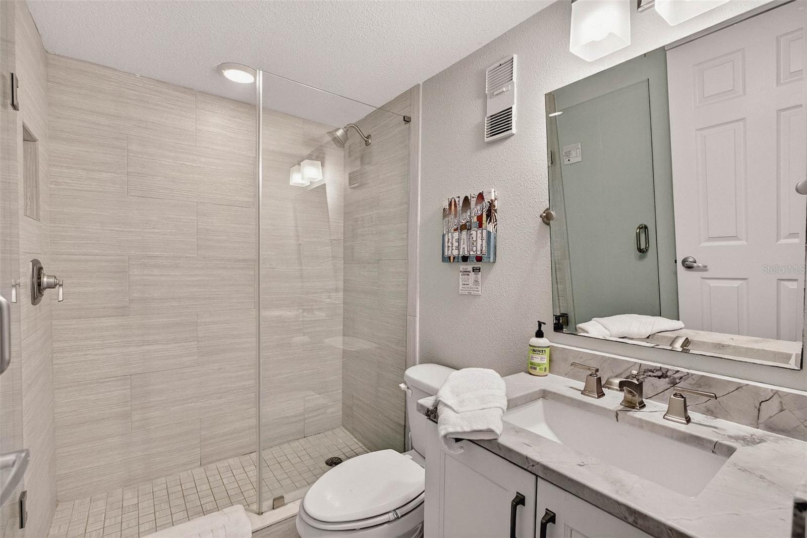 KIMA CONDO - Residential