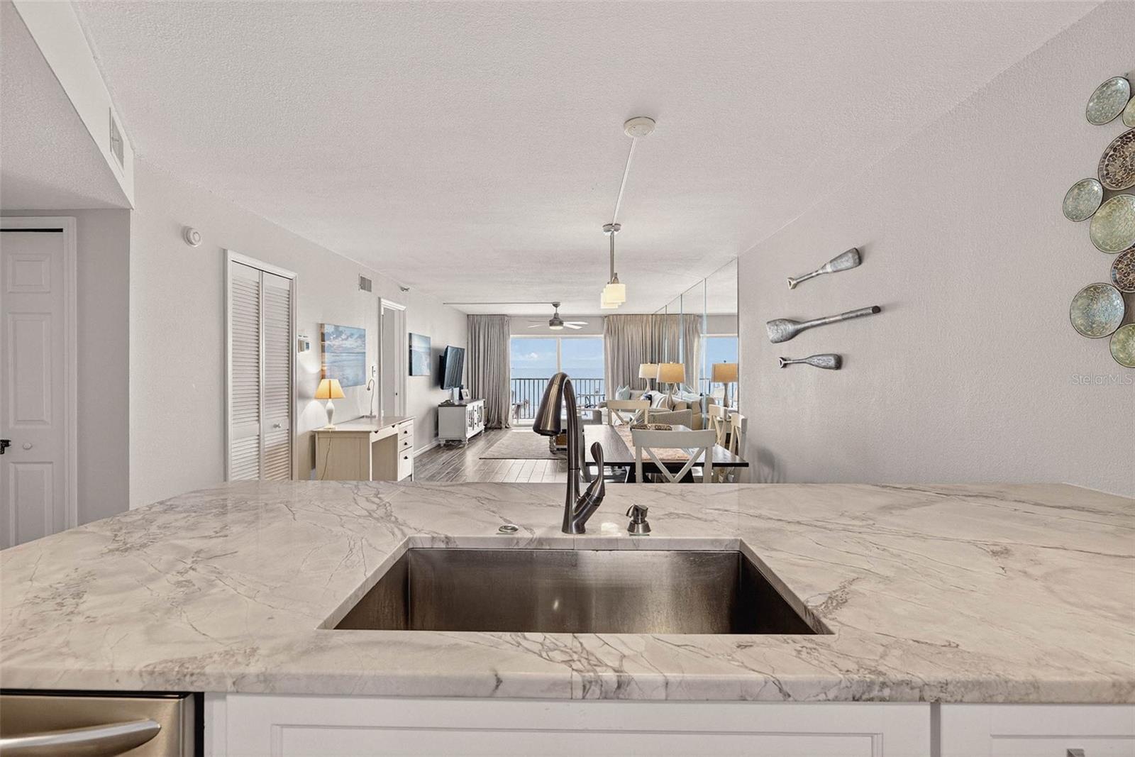 KIMA CONDO - Residential