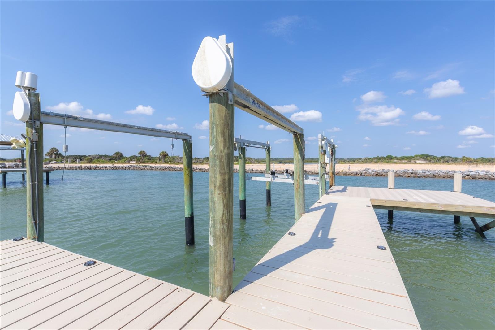 BARRATARIA ISLAND - Residential