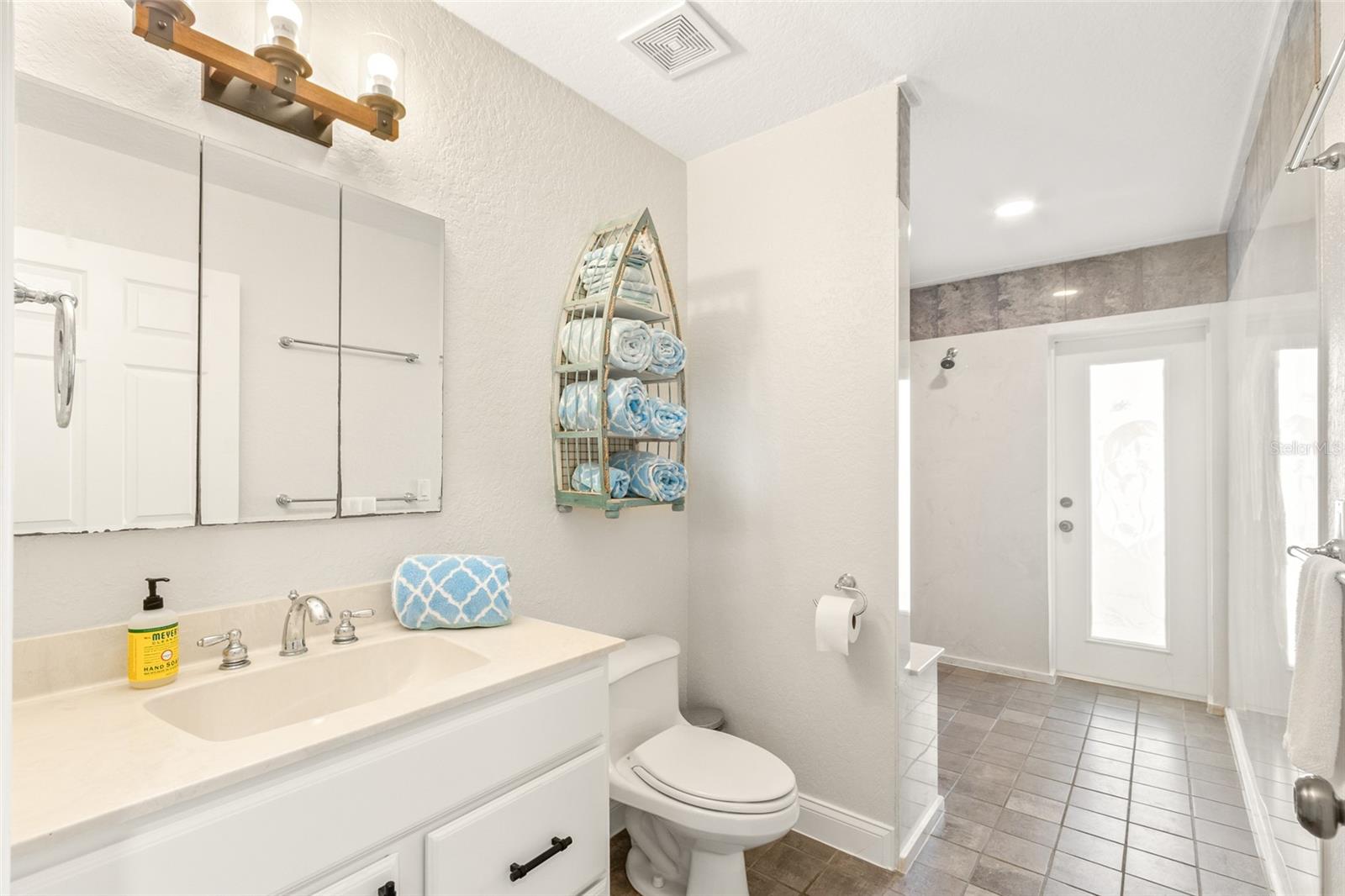 BARRATARIA ISLAND - Residential