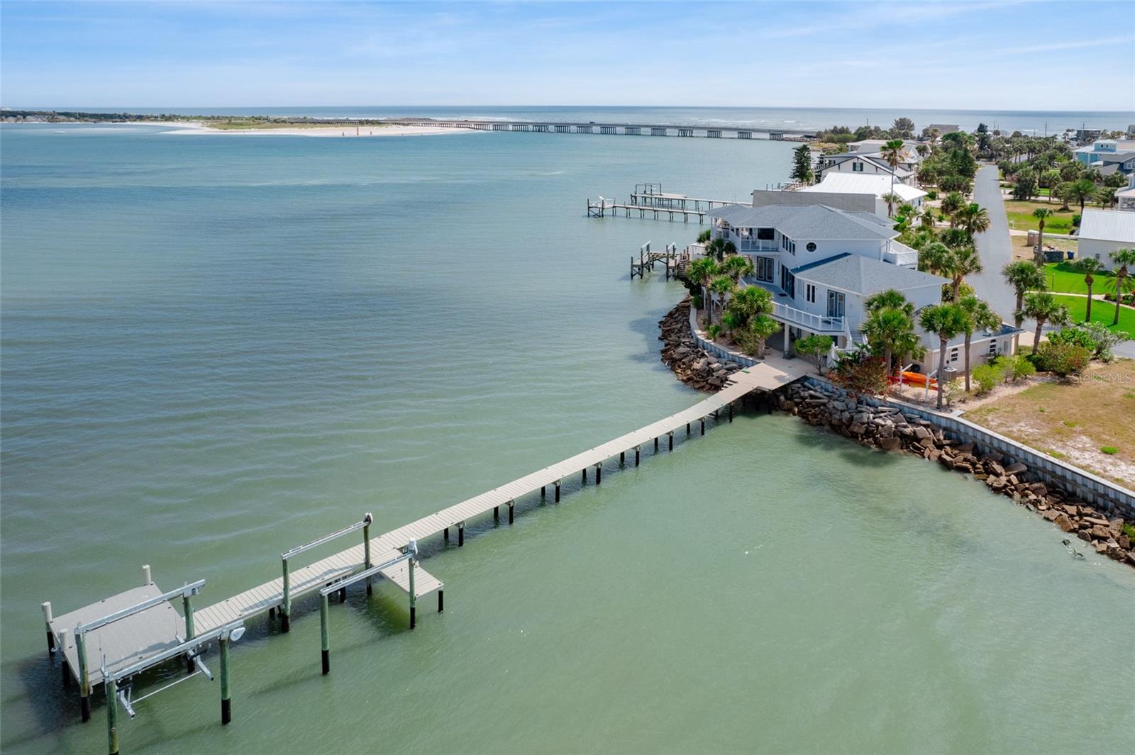 BARRATARIA ISLAND - Residential