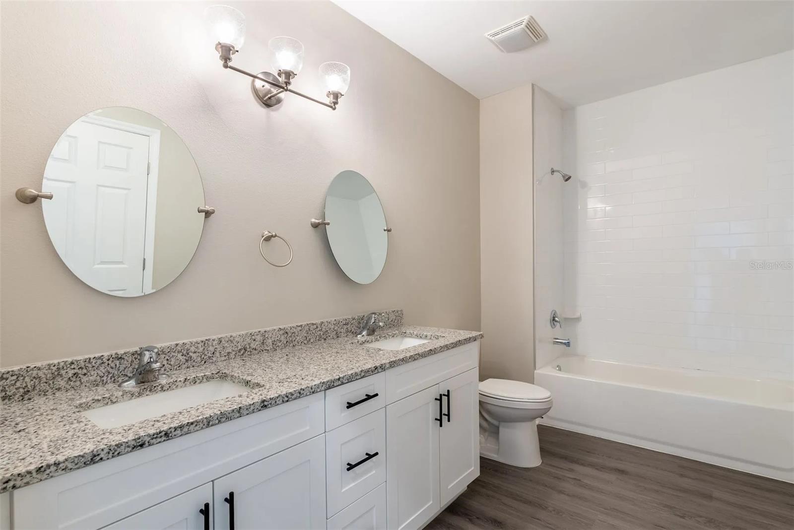 WHITNEY TWNHMS - Residential Lease