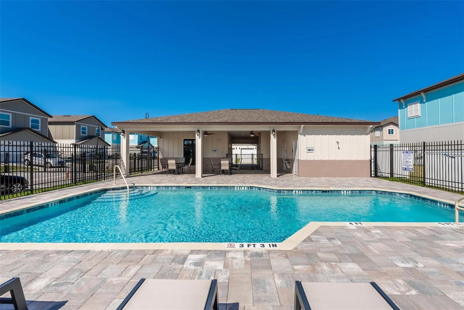 WHITNEY TWNHMS - Residential Lease