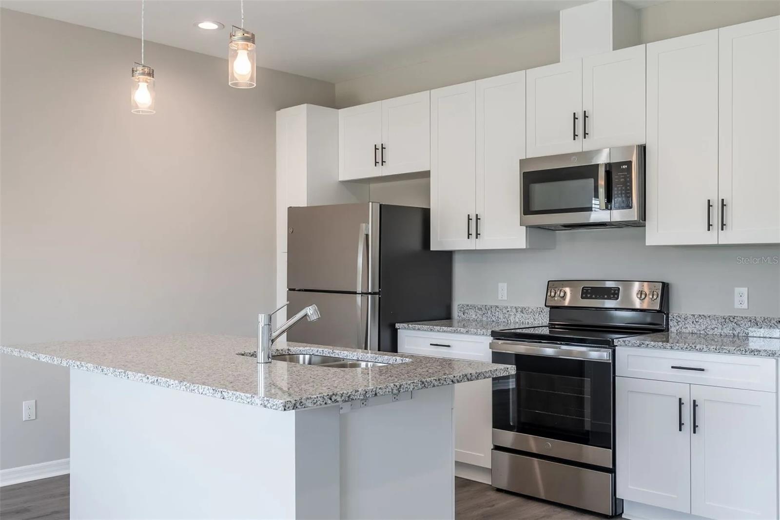 WHITNEY TWNHMS - Residential Lease