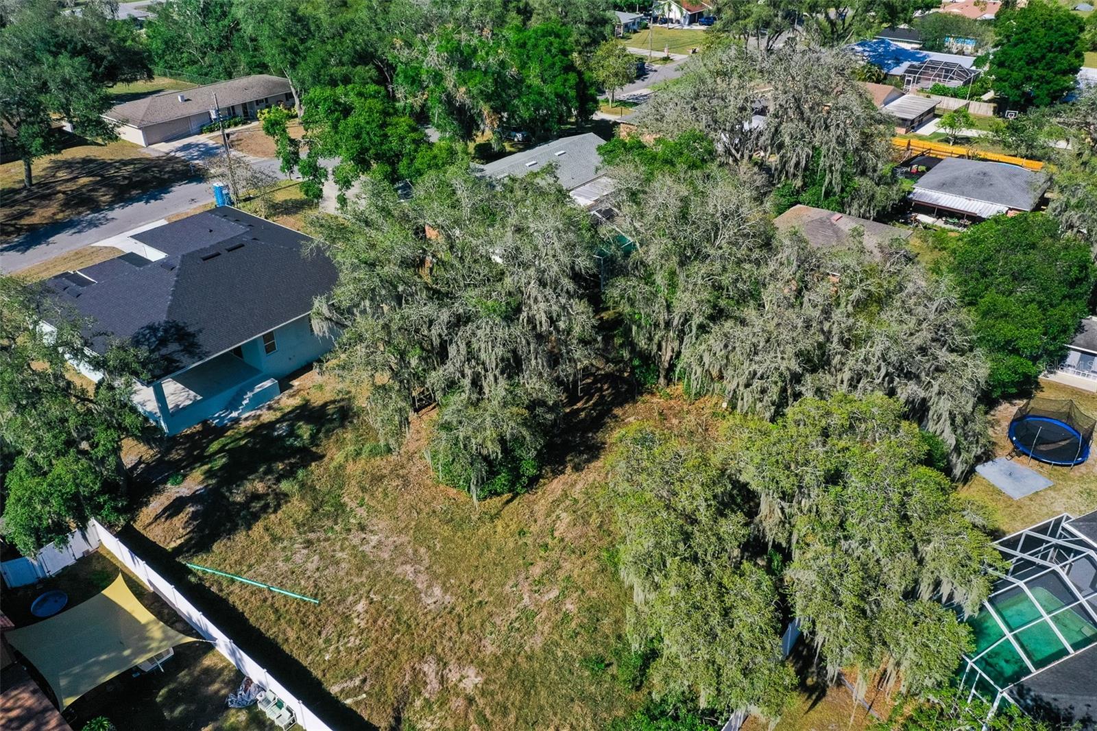 WHITEHURST MANOR - Residential