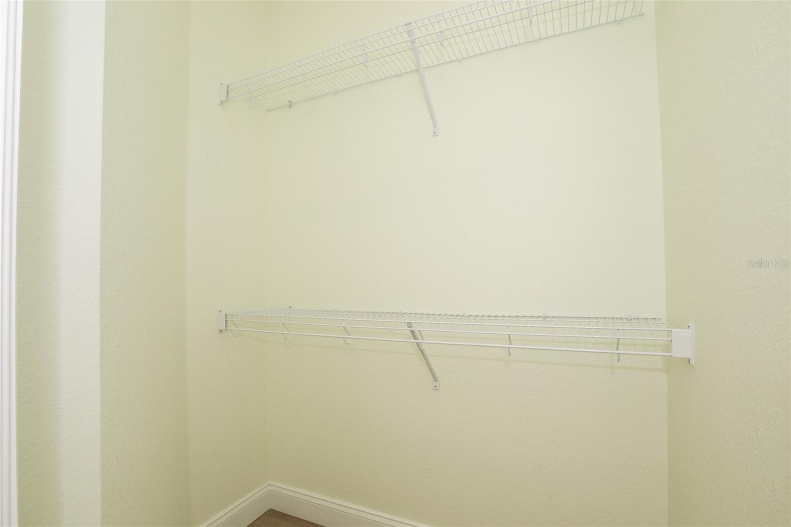 WHITEHURST MANOR - Residential