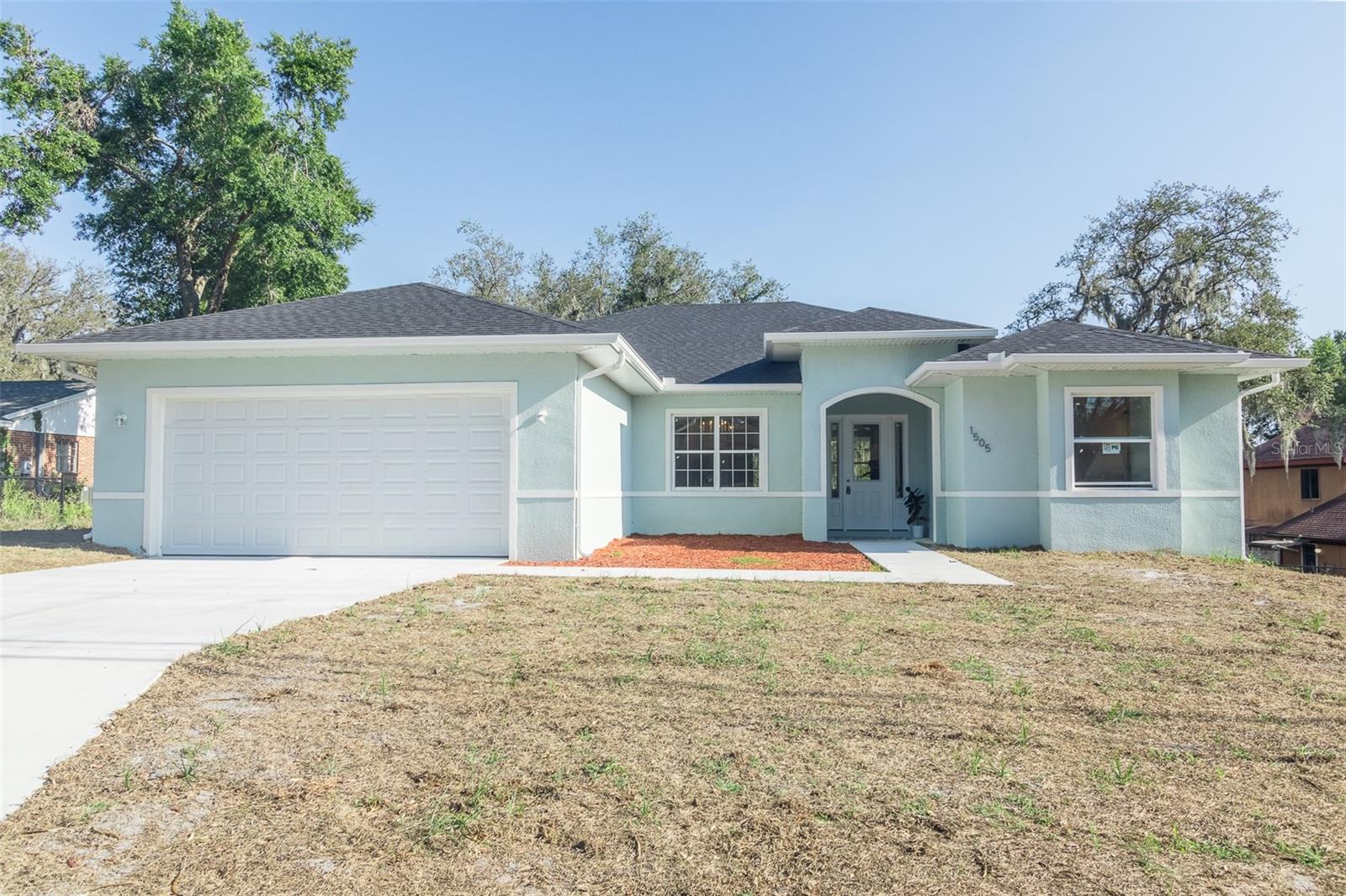 WHITEHURST MANOR - Residential